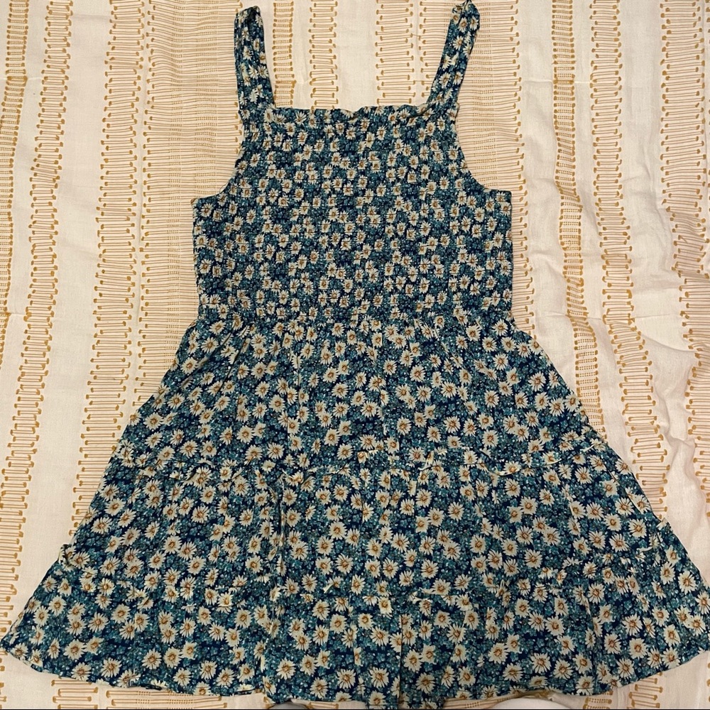 5/$20 NWOT Wild Fable Smocked Flower Dress Size Large